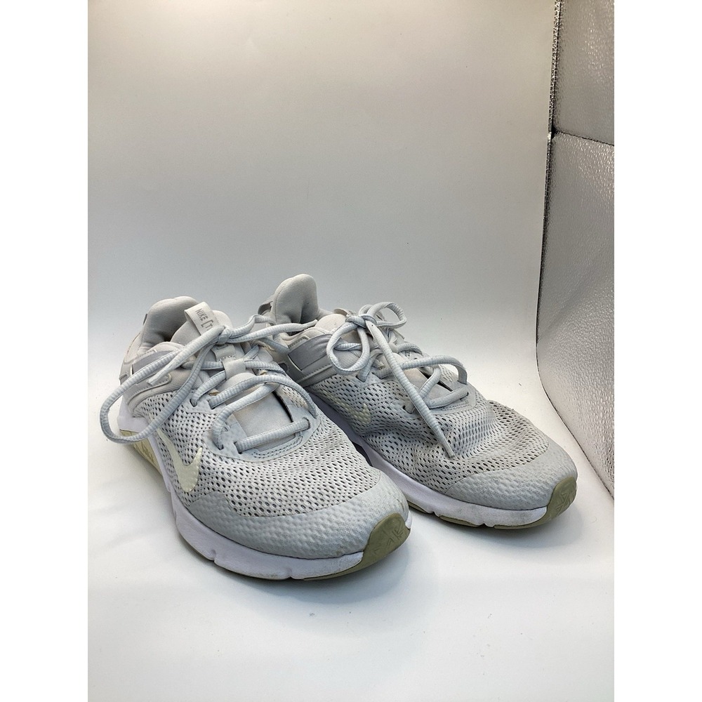 Size 8.5- Nike Legend Essential Particle Grey W